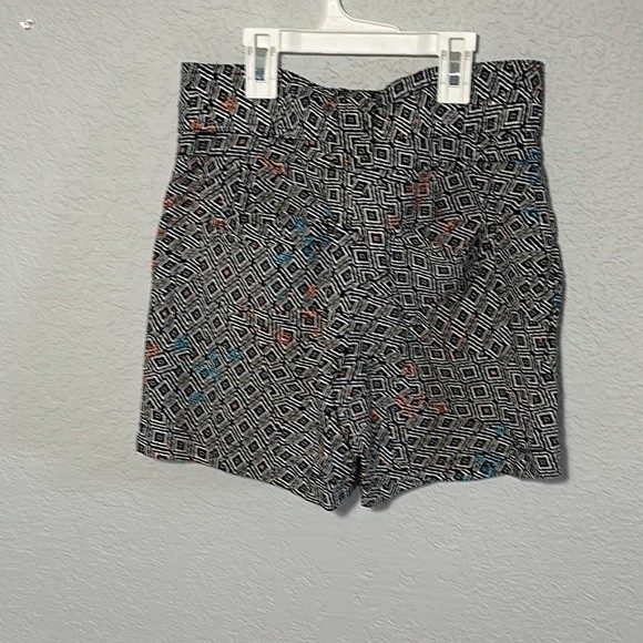 Apt. 9 self belted soft fabric high waisted short - Picture 4 of 7